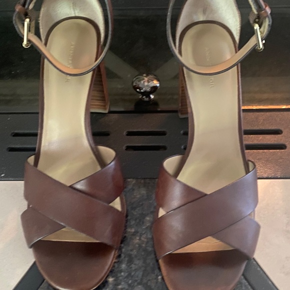Ann Taylor Brown All Leather Gigi Block Heel Slingback Heel Women 9M - Picture 2 of 9